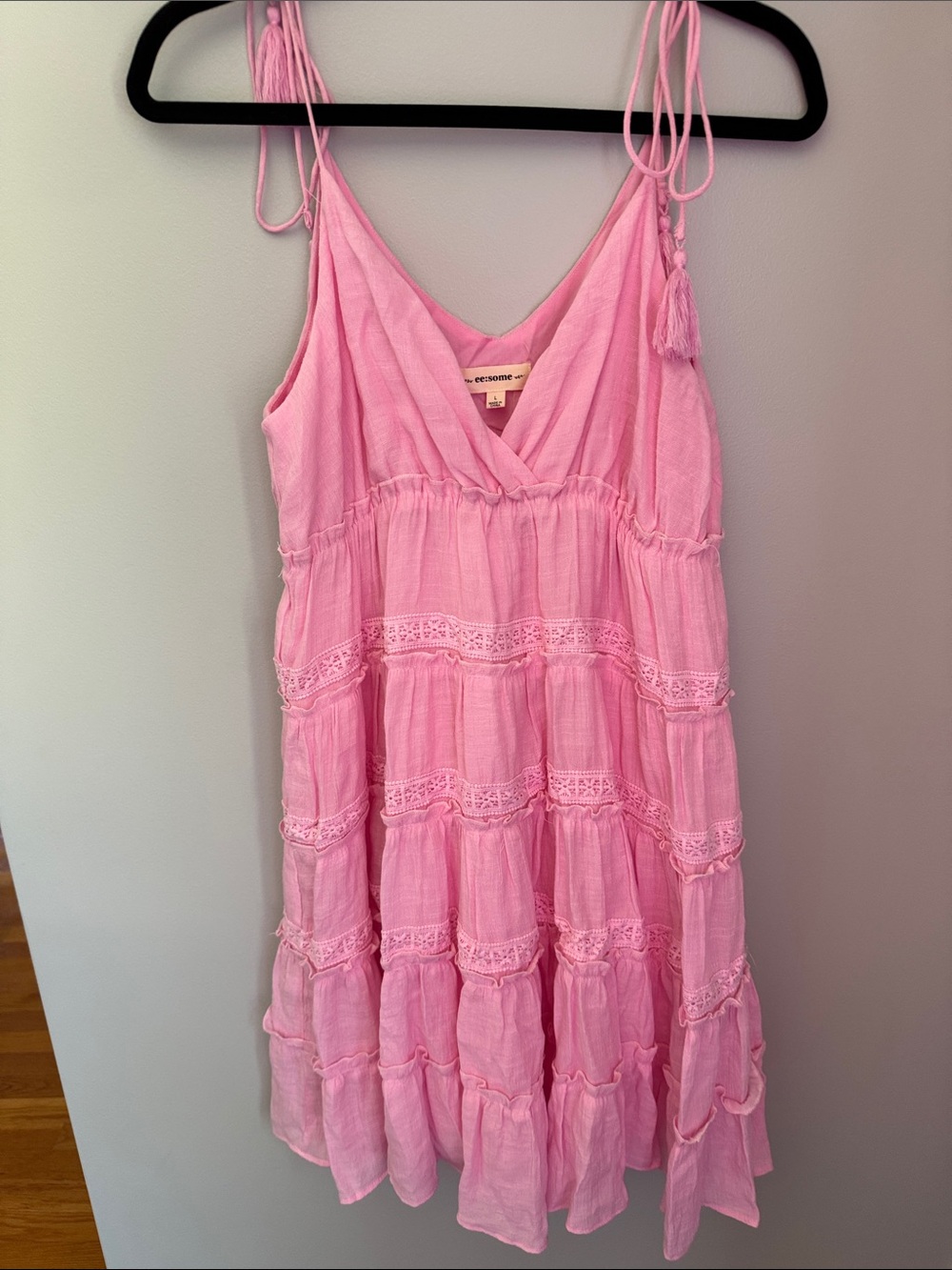 NWOT eesome Light Pink Tiered Tie-Shoulder Dress